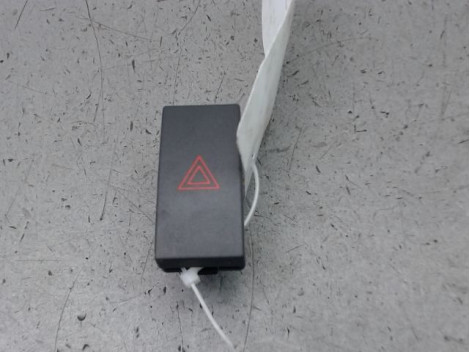 BOUTON DE WARNING FORD TRANSIT 350MJ 2006-