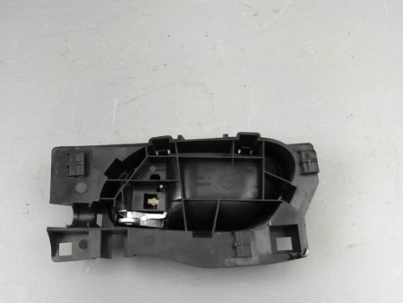 POIGNEE INTERIEURE PORTE AVANT DROIT PEUGEOT 207 2006-2013