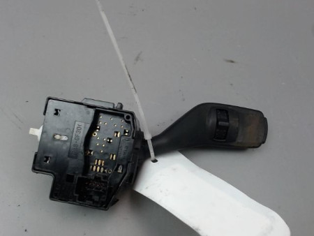 COMMANDE CLIGNOTANT FORD KUGA BREAK I 2008-2012