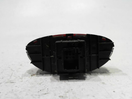 BOUTON DE WARNING PEUGEOT 206