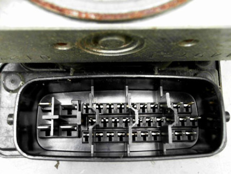 UNITE HYDRAULIQUE ABS TOYOTA YARIS