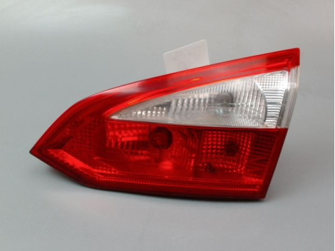 FEU ARRIERE INTERIEUR DROIT FORD FOCUS BREAK 2005-