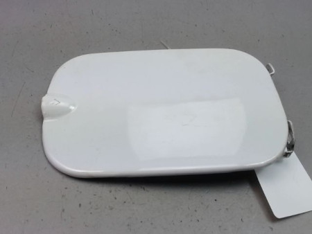 VOLET DE TRAPPE CARBURANT DACIA SANDERO I 2008-2012