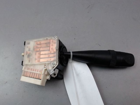 COMMANDE ECLAIRAGE SUZUKI SWIFT III 2005-2011
