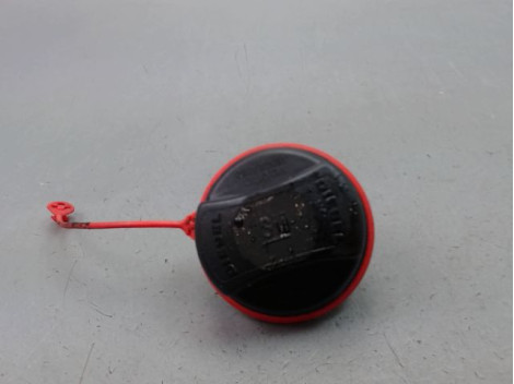 BOUCHON RESERVOIR A CARBURANT OPEL CORSA IV Phase 2 (D) 2011-2015