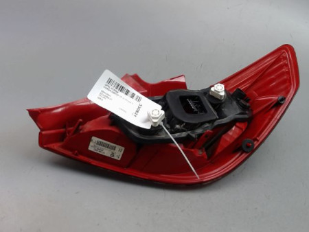 FEU ARRIERE GAUCHE  OPEL CORSA IV Phase 2 (D) 2011-2015