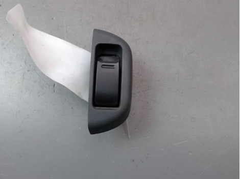 COMMANDE LEVE-GLACE PORTE AVG PEUGEOT 107 Phase 1 2005-2008