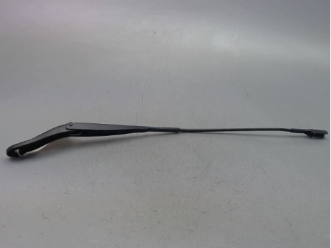 BRAS ESSUIE-GLACE AVANT DROIT DACIA SANDERO 2008-