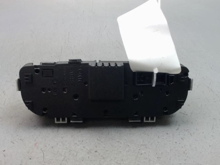 COMMANDE DE CHAUFFAGE MERCEDES CLASSE C SPORTCOUPE II Phase 1 (203) 2001-2004