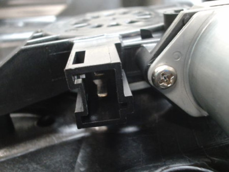 MECANISME+MOTEUR LEVE-GLACE ARRIERE DROIT MERCEDES CLASSE A 2004-
