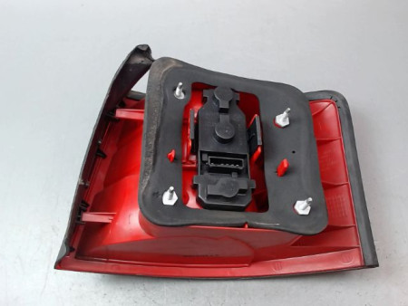 FEU ARRIERE GAUCHE  AUDI A4 AVANT I Phase 2 1999-2001