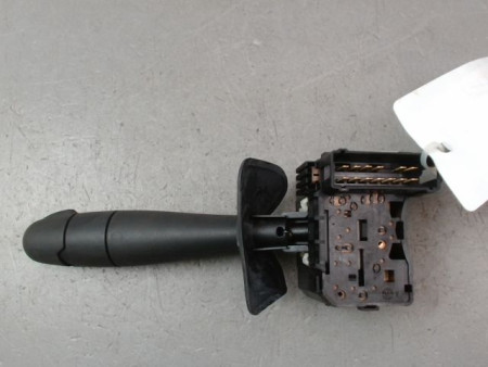 COMMANDE ESSUIE GLACE DACIA SANDERO I 2008-2012