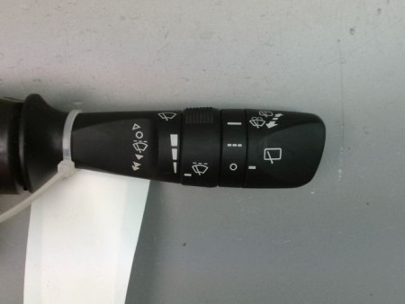 COMMANDE ESSUIE GLACE TOYOTA AURIS 2010-