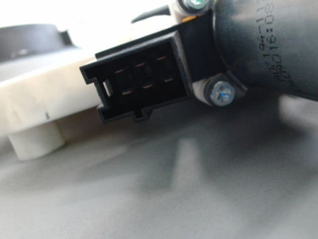 MECANISME+MOTEUR LEVE-GLACE AVANT DROIT MERCEDES CLASSE B 2008-