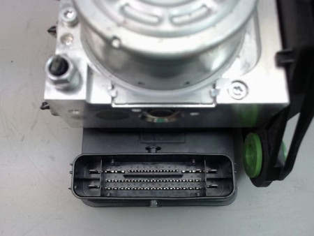 UNITE HYDRAULIQUE ABS VOLKSWAGEN GOLF