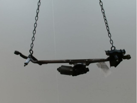 MECANISME ESSUIE-GLACE AVANT SUZUKI SWIFT III 2005-2011