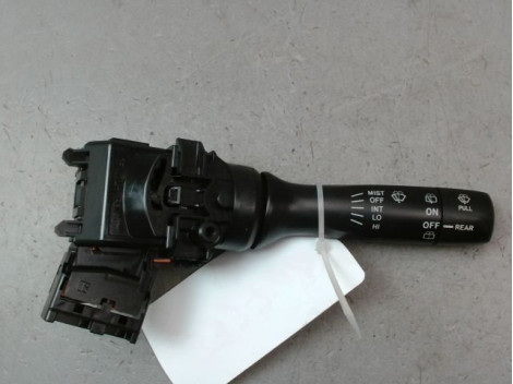 COMMANDE ESSUIE GLACE TOYOTA YARIS II Phase 1 2005-2009