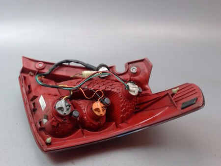 FEU ARRIERE GAUCHE  SUZUKI SWIFT III 2005-2011