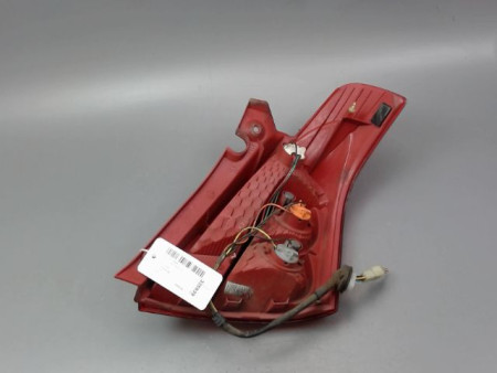 FEU ARRIERE GAUCHE  SUZUKI SWIFT III 2005-2011