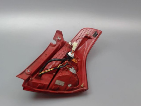 FEU ARRIERE GAUCHE  SUZUKI SWIFT III 2005-2011