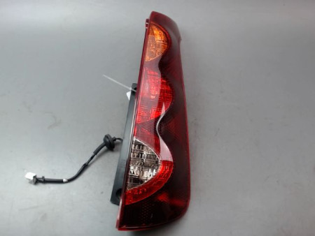 FEU ARRIERE DROIT NISSAN NOTE