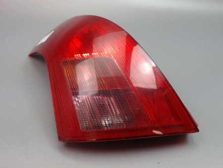 FEU ARRIERE GAUCHE  SUZUKI SWIFT III 2005-2011