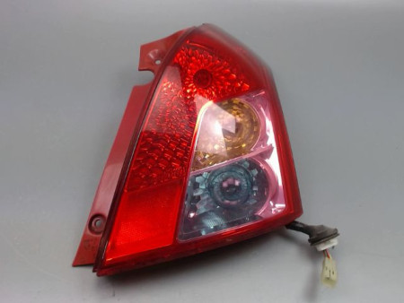 FEU ARRIERE GAUCHE  SUZUKI SWIFT III 2005-2011