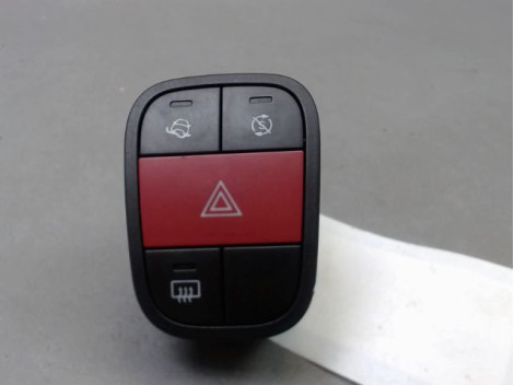 BOUTON DE WARNING PEUGEOT BIPPER TEPEE 2008-...