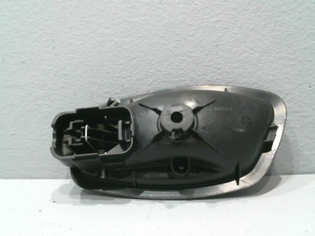 POIGNEE INTERIEURE PORTE ARRIERE DROIT RENAULT MEGANE III Phase 1 2008-2012
