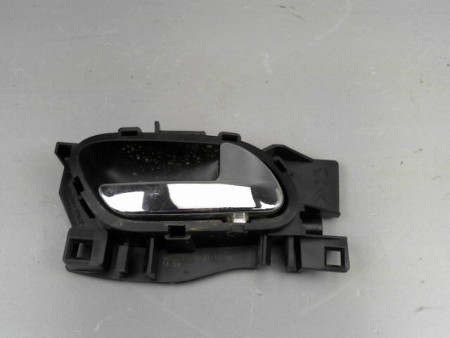 POIGNEE INTERIEURE PORTE AVANT DROIT PEUGEOT 207 2006-2013