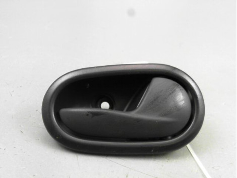 POIGNEE INTERIEURE PORTE AVANT DROIT DACIA SANDERO II Phase 1 2012-...