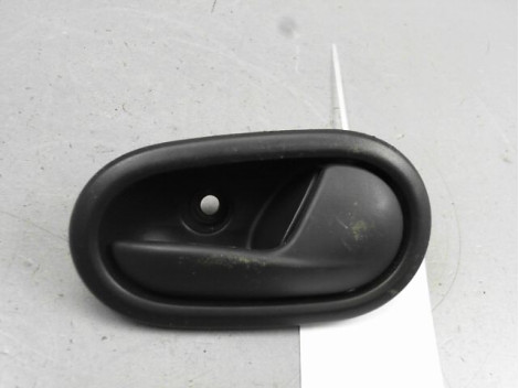 POIGNEE INTERIEURE PORTE AVANT DROIT DACIA SANDERO II Phase 1 2012-...