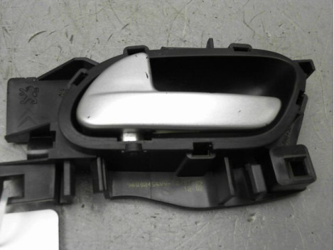 POIGNEE INTERIEURE PORTE AVANT GAUCHE PEUGEOT 207 2006-2013