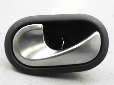 POIGNEE INTERIEURE PORTE ARRIERE GAUCHE FORD FIESTA V Phase 1 2002-2005