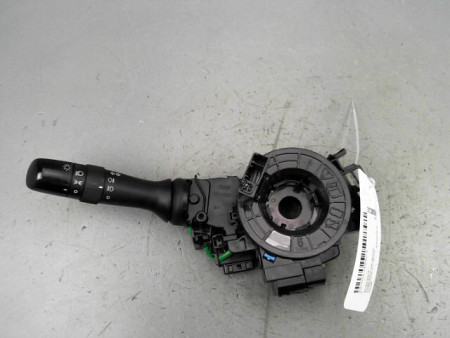 COMMANDE ECLAIRAGE TOYOTA VERSO 2010-