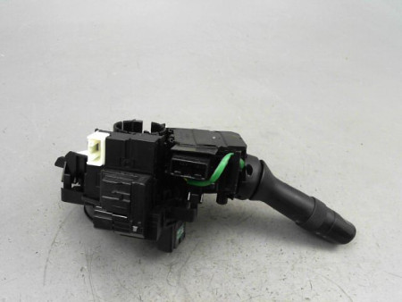 COMMANDE ECLAIRAGE TOYOTA VERSO 2010-