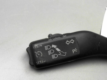 COMMANDE CLIGNOTANT VOLKSWAGEN GOLF V (1K) 2003-2008