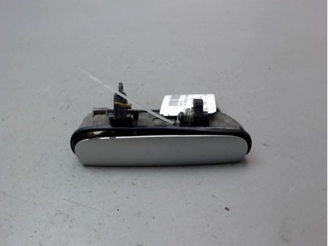POIGNEE EXTERIEURE PORTE AVANT DROIT AUDI A3 I Phase 2 (8L) 2000-2003