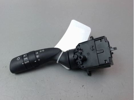 COMMANDE ECLAIRAGE TOYOTA YARIS 2005-