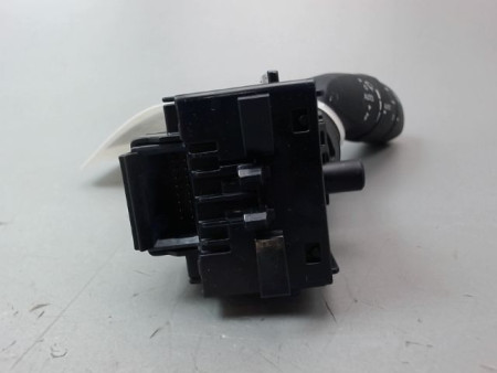 COMMANDE ESSUIE GLACE TOYOTA YARIS 2005-