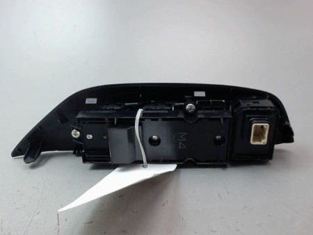 COMMANDE LEVE-GLACE PORTE AVG TOYOTA YARIS 2005-