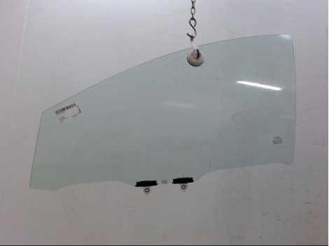 GLACE PORTE AVG TOYOTA YARIS 2005-