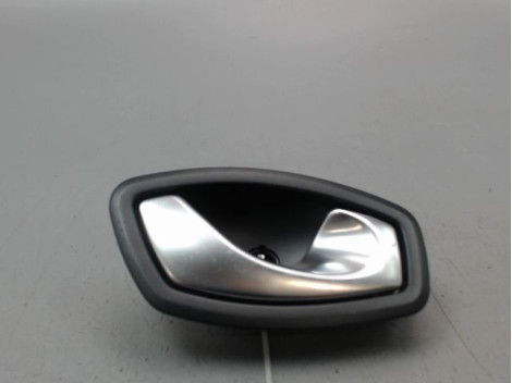 POIGNEE INTERIEURE PORTE AVANT DROIT RENAULT CLIO IV Phase 1 2012-...