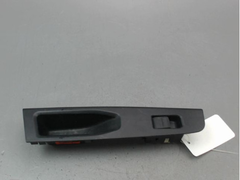 COMMANDE LEVE-GLACE PORTE ARD TOYOTA YARIS 2005-