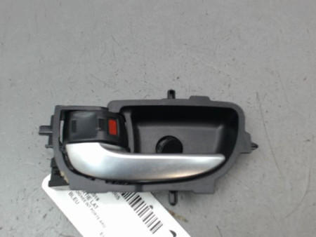 POIGNEE INTERIEURE PORTE ARRIERE GAUCHE TOYOTA YARIS 2005-
