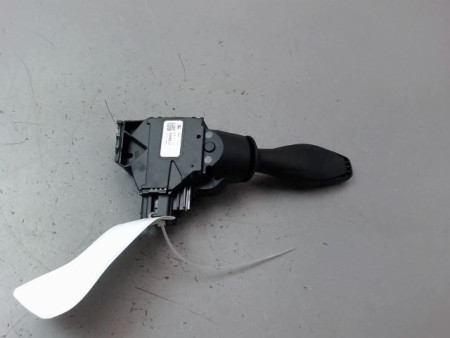 COMMANDE ECLAIRAGE FORD FIESTA VI Phase 1 2002-2005