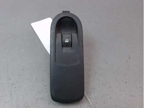 COMMANDE LEVE-GLACE PORTE AVD RENAULT GRAND SCENIC MONOSP. II Phase 2 LONG 2006-2009