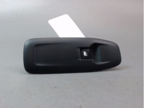 COMMANDE LEVE-GLACE PORTE AVD PEUGEOT 208 Phase 1 2012-...