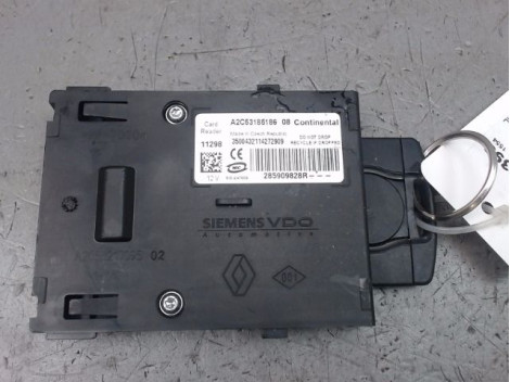 LECTEUR DE CARTE RENAULT MEGANE III Phase 1 2008-2012