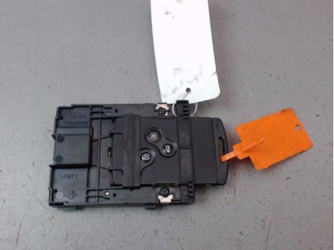 LECTEUR DE CARTE RENAULT MEGANE III Phase 1 2008-2012